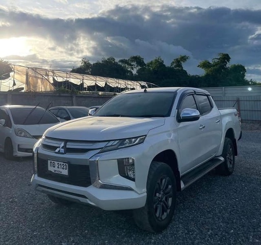 2019 MITSUBISHI Triton