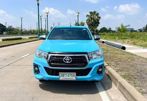 2019 TOYOTA Hilux