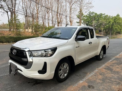 2021 TOYOTA Hilux