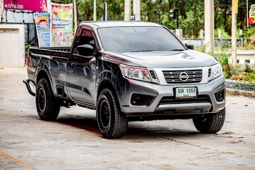 2017 NISSAN Navara