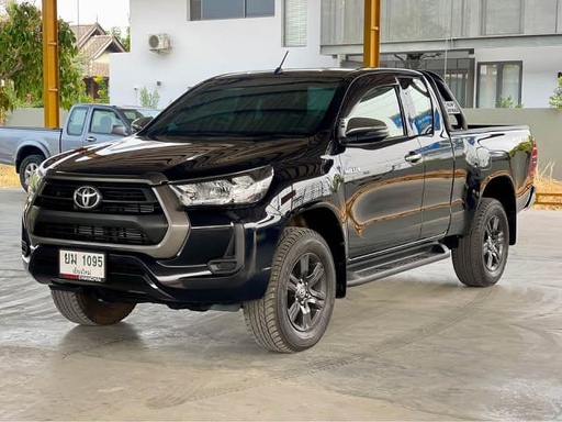2021 TOYOTA Hilux