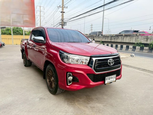 2019 TOYOTA Hilux
