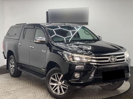2017 TOYOTA Hilux