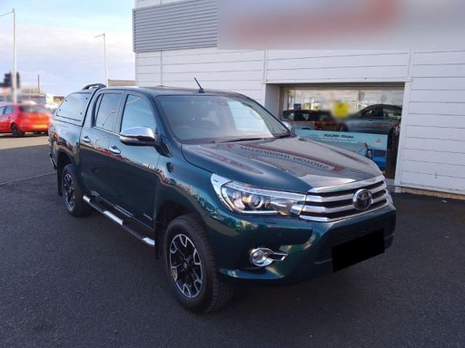 2017 TOYOTA Hilux