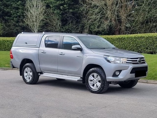 2017 TOYOTA Hilux