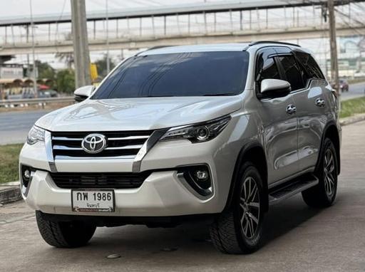 2018 TOYOTA Fortuner