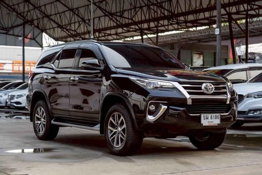 2018 TOYOTA Fortuner