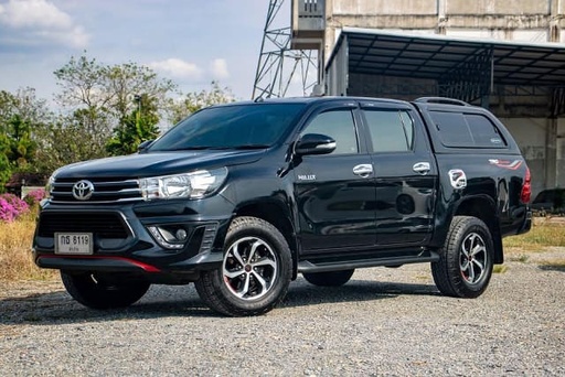 2017 TOYOTA Hilux, 