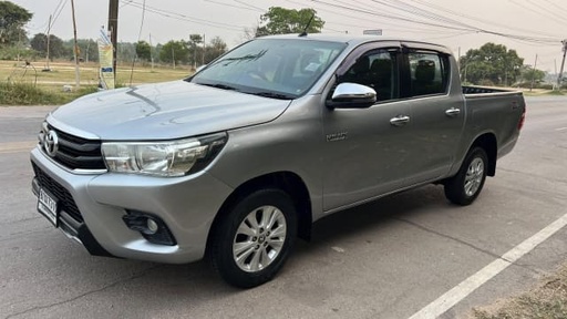 2018 TOYOTA Hilux
