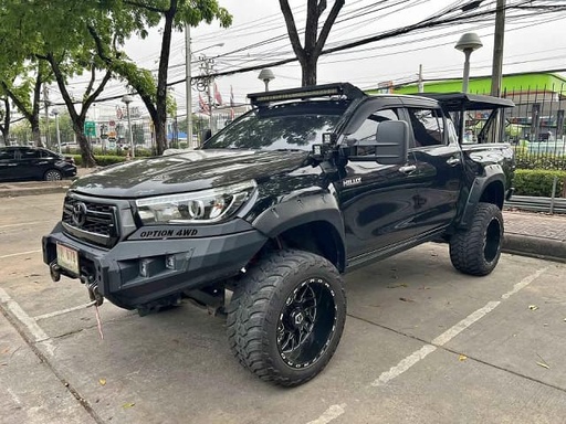 2018 TOYOTA Hilux