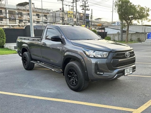 2023 TOYOTA Hilux