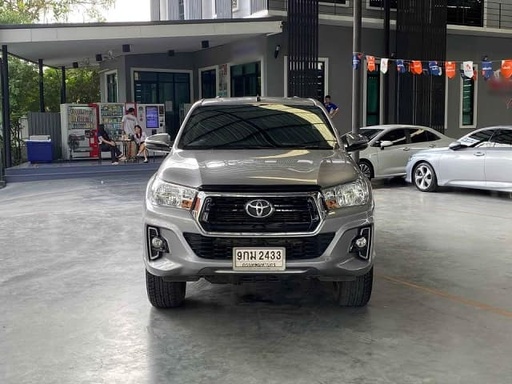 2020 TOYOTA Hilux