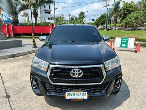 2019 TOYOTA Hilux