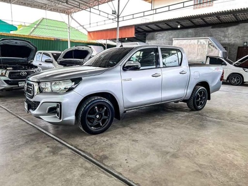 2018 TOYOTA Hilux