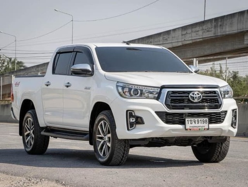 2020 TOYOTA Hilux