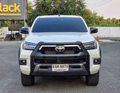 2021 TOYOTA Hilux