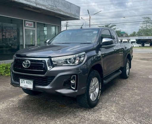 2019 TOYOTA Hilux