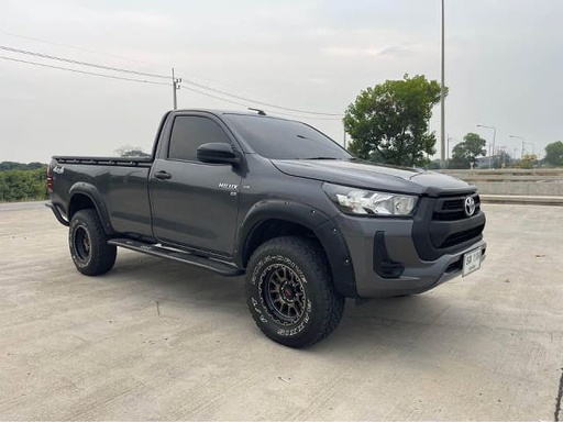 2021 TOYOTA Hilux, 