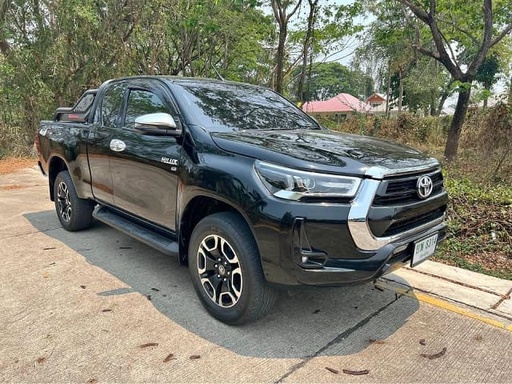 2020 TOYOTA Hilux, 