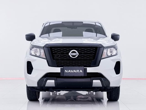 2021 NISSAN Navara