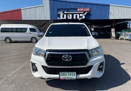 2019 TOYOTA Hilux