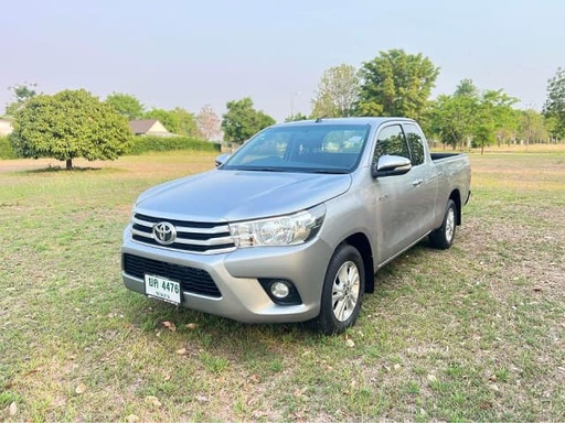 2017 TOYOTA Hilux