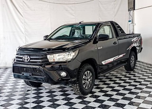 2018 TOYOTA Hilux