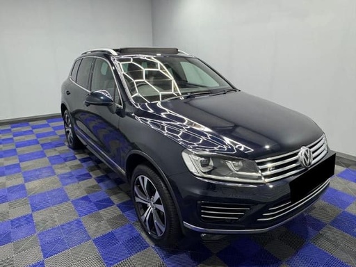 2017 VOLKSWAGEN Touareg