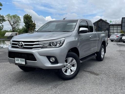 2018 TOYOTA Hilux