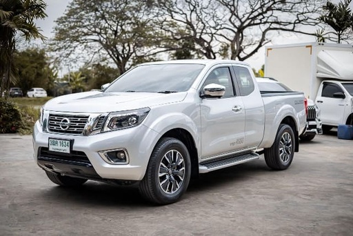 2020 NISSAN Navara
