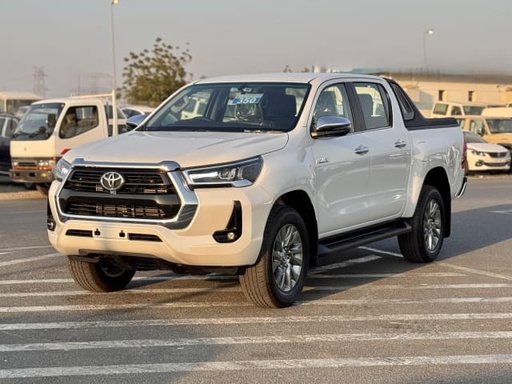 2024 TOYOTA Hilux