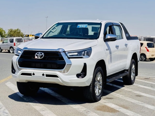 2024 TOYOTA Hilux