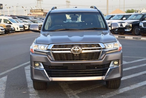 2017 TOYOTA Land Cruiser