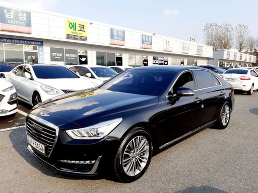 2018 Genesis EQ900