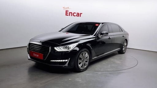 2017 Genesis EQ900