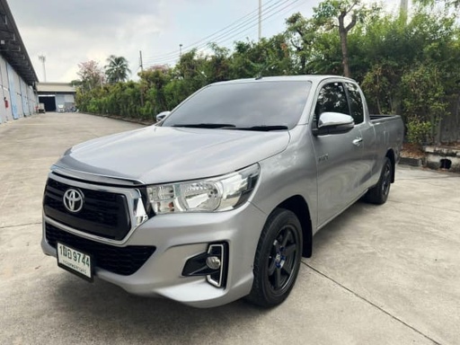 2017 TOYOTA Hilux