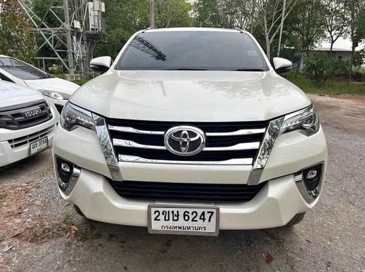 2018 TOYOTA Fortuner