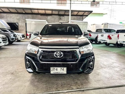 2017 TOYOTA Hilux