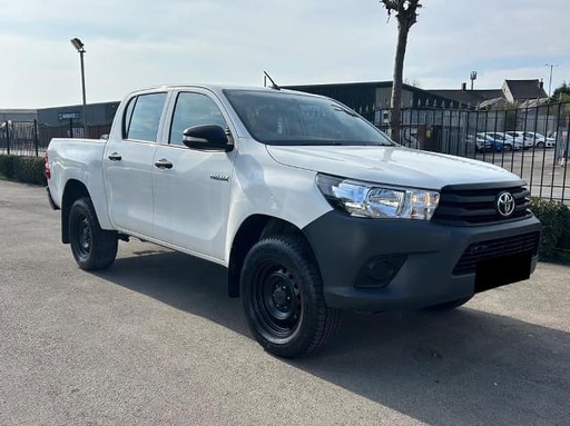 2017 TOYOTA Hilux