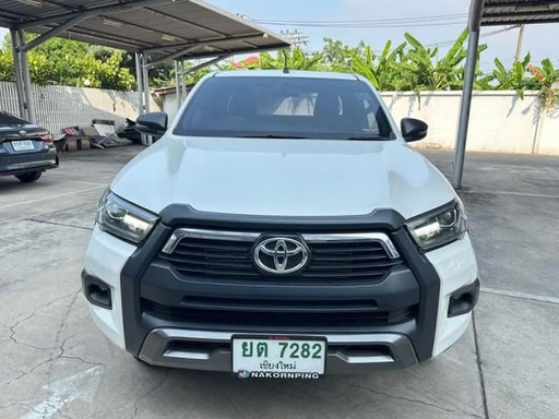 2021 TOYOTA Hilux