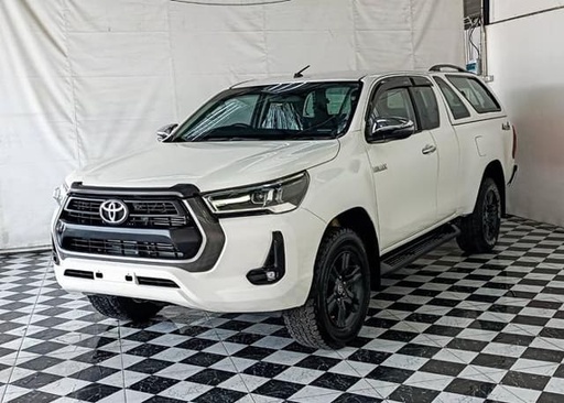 2018 TOYOTA Hilux