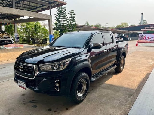 2018 TOYOTA Hilux