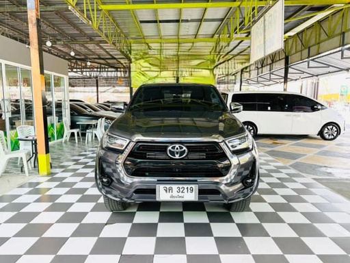 2021 TOYOTA Hilux