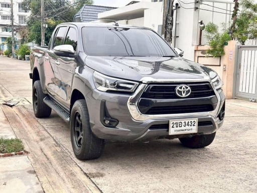 2022 TOYOTA Hilux, 