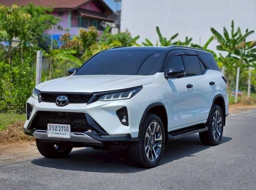 2023 TOYOTA Fortuner