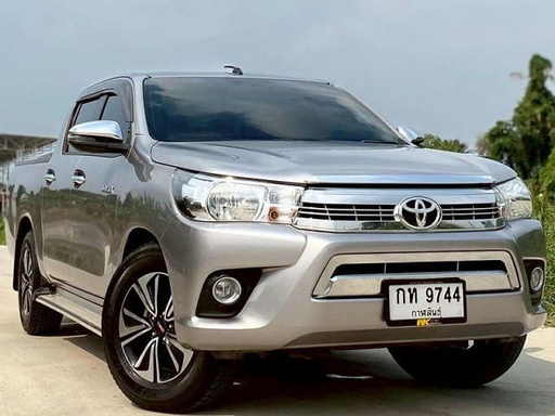 2019 TOYOTA Hilux