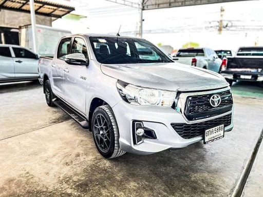2017 TOYOTA Hilux, 