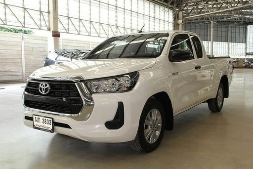 2024 TOYOTA Hilux