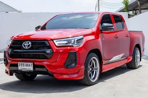 2022 TOYOTA Hilux