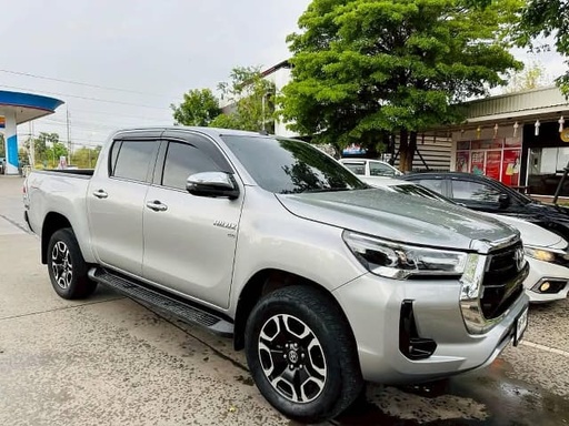 2022 TOYOTA Hilux